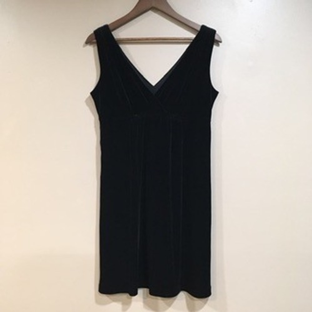 Old Navy Velvet Mini Party Dress Womens M Black Holiday Cocktail LBD Glam Event